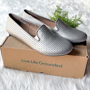 Harmony 783 Women's 8.5 Silver Leather Loafer Conductive Earthing Grounding NEW